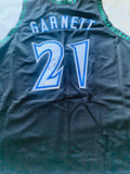 Kevin Garnett Signed Jersey JSA authentication