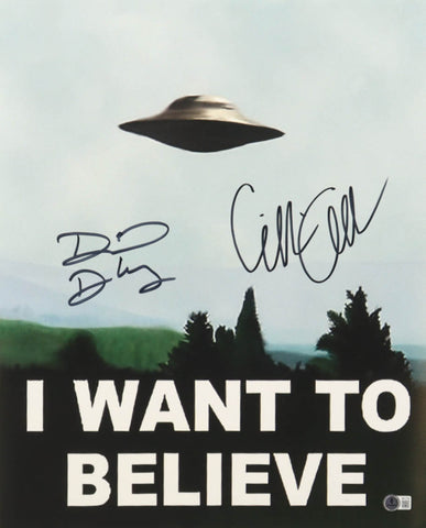 David Duchovny & Gillian Anderson Signed "X-Files" 16x20 inch Photo (Beckett)