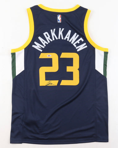 Lauri Markkanen signed Jazz jersey