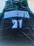 Kevin Garnett Signed Jersey JSA authentication