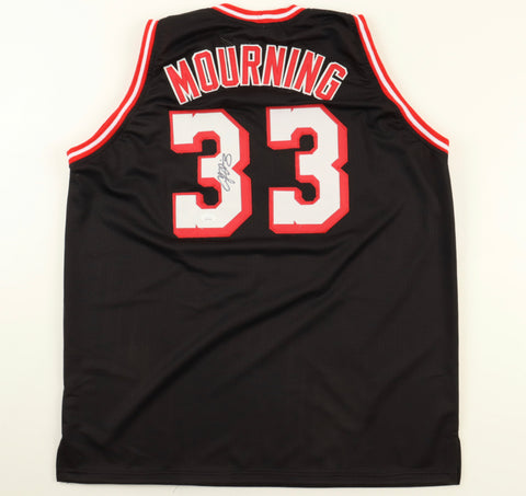 Alonzo Mourning signed Jersey